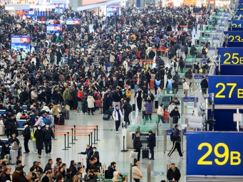 春运返程开启：务工人员提前出发，铁路发送客流高峰将出现